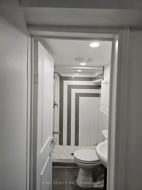 Photo 19 at 526 Grove Street E, Grove East, Barrie