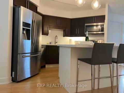 Photo 3 at 20 Blue Jays Way, Waterfront Communities C1, Toronto