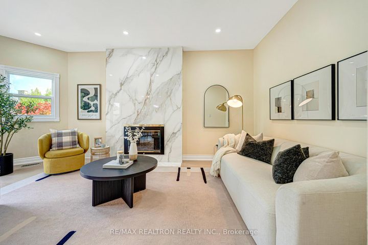 Photo 20 at 27 Captain Francis Drive, Buttonville, Markham
