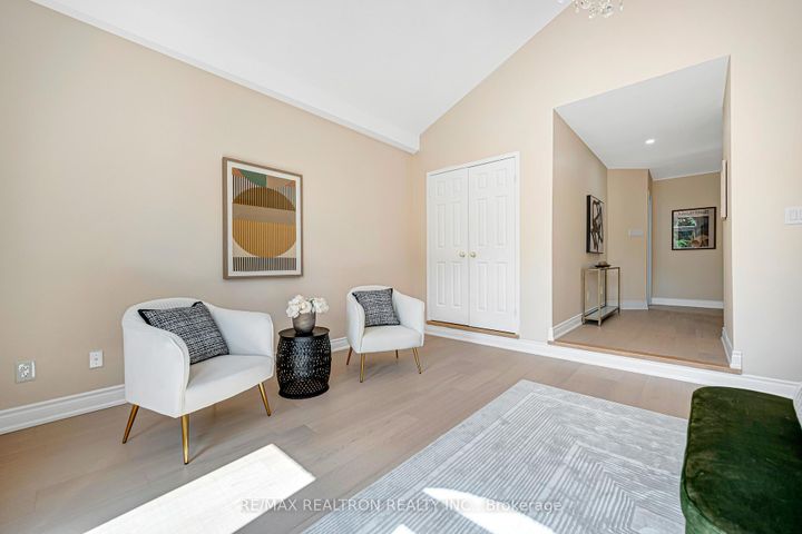 Photo 25 at 27 Captain Francis Drive, Buttonville, Markham
