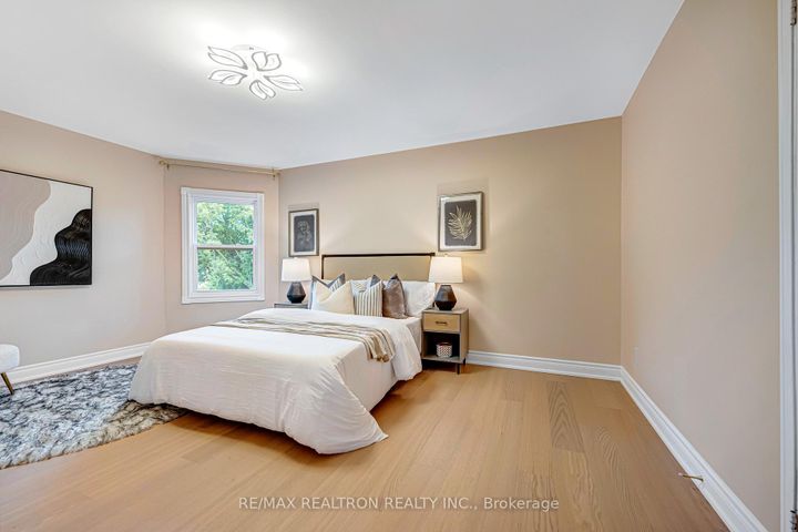 Photo 34 at 27 Captain Francis Drive, Buttonville, Markham