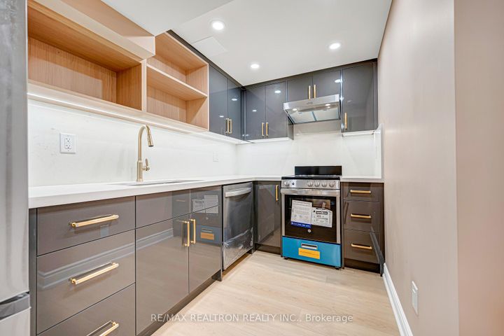 Photo 44 at 27 Captain Francis Drive, Buttonville, Markham