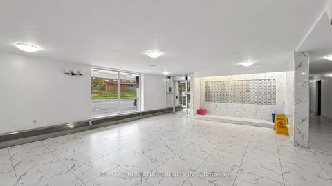 Photo 14 at 817 - 100 Dundalk Drive, Dorset Park, Toronto