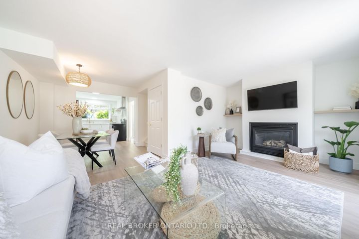 Photo 4 at 1 - 684 Dynes Road, Roseland, Burlington