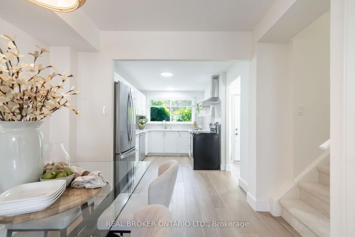 Photo 8 at 1 - 684 Dynes Road, Roseland, Burlington