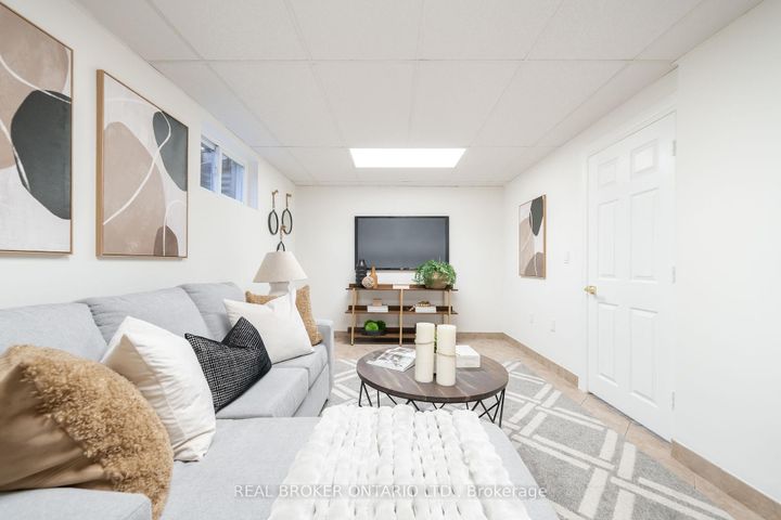 Photo 23 at 1 - 684 Dynes Road, Roseland, Burlington