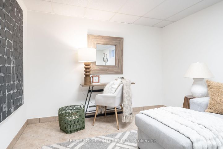 Photo 25 at 1 - 684 Dynes Road, Roseland, Burlington