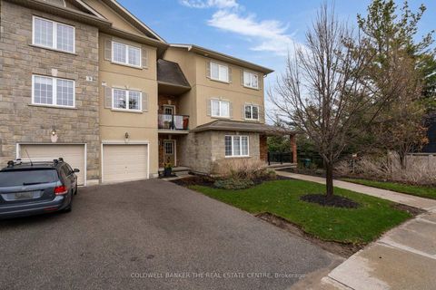 Photo 3 at 7 - 49 Ferndale Drive S, Ardagh, Barrie
