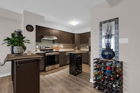 Photo 7 at 7 - 49 Ferndale Drive S, Ardagh, Barrie