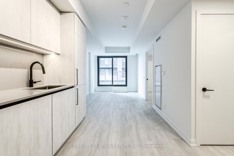 Photo 3 at 816 - 35 Parliament Street, Waterfront Communities C8, Toronto