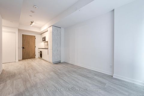 Photo 13 at 816 - 35 Parliament Street, Waterfront Communities C8, Toronto