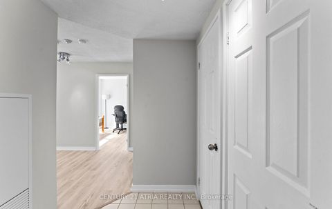 Photo 9 at 1402 - 55 Centre Avenue, Bay Street Corridor, Toronto