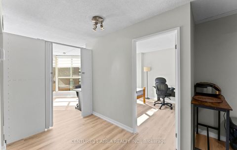 Photo 10 at 1402 - 55 Centre Avenue, Bay Street Corridor, Toronto