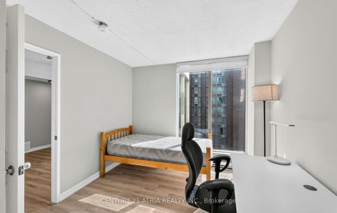 Photo 14 at 1402 - 55 Centre Avenue, Bay Street Corridor, Toronto