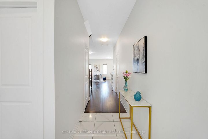 Photo 8 at 68 Brixham Lane, Northwest Brampton, Brampton