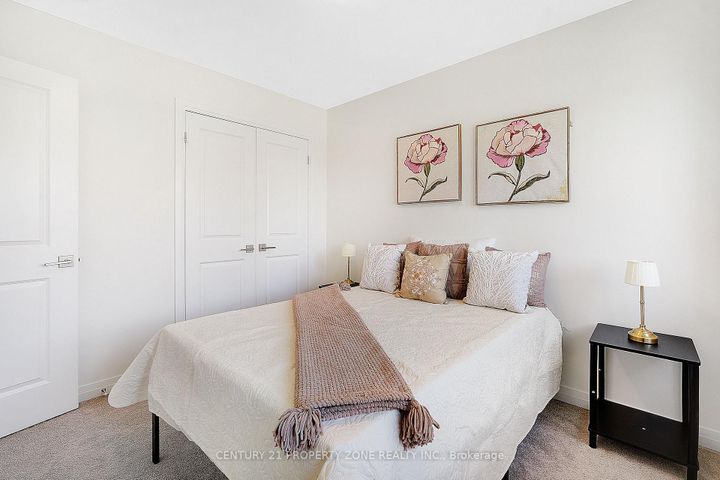 Photo 17 at 68 Brixham Lane, Northwest Brampton, Brampton