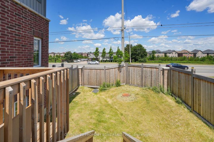 Photo 30 at 68 Brixham Lane, Northwest Brampton, Brampton