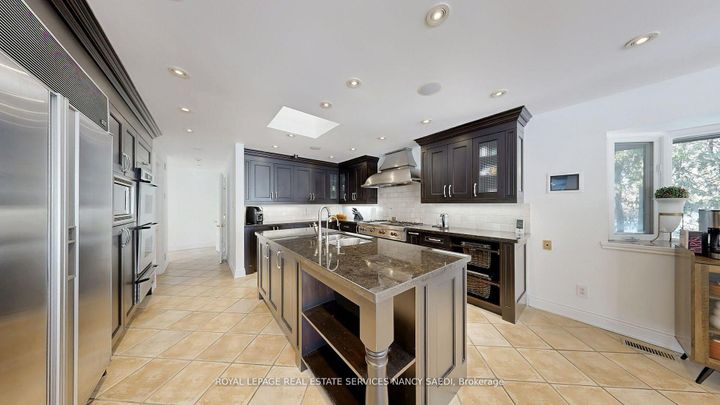 Photo 14 at 62 Wimpole Drive, Windfields, Toronto