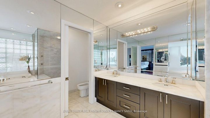 Photo 20 at 62 Wimpole Drive, Windfields, Toronto