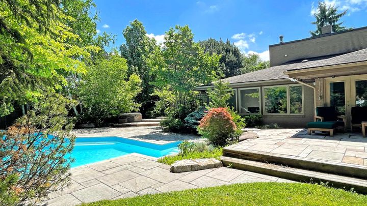 Photo 39 at 62 Wimpole Drive, Windfields, Toronto