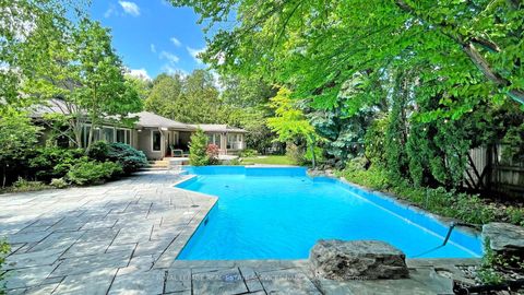 Photo 1 at 62 Wimpole Drive, Windfields, Toronto