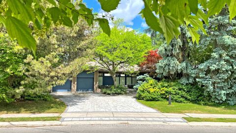 Photo 3 at 62 Wimpole Drive, Windfields, Toronto