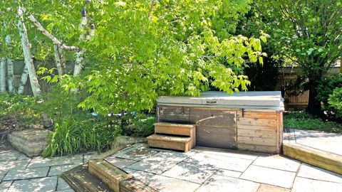 Photo 37 at 62 Wimpole Drive, Windfields, Toronto