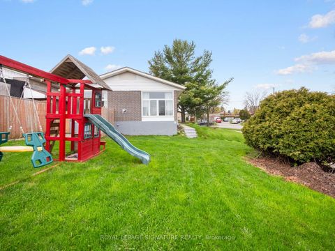 Photo 29 at 19 Shoreland Crescent, Woburn, Toronto