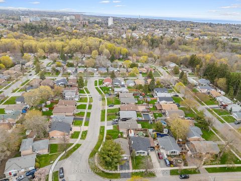 Photo 34 at 19 Shoreland Crescent, Woburn, Toronto