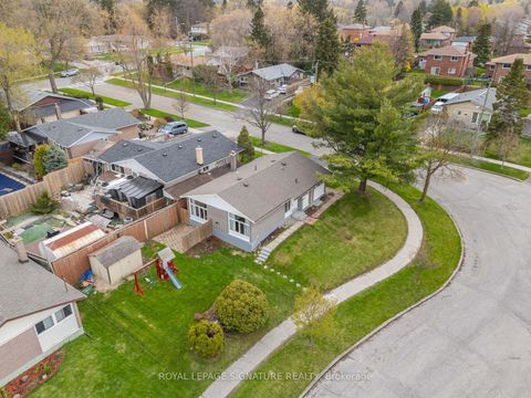 Photo 36 at 19 Shoreland Crescent, Woburn, Toronto