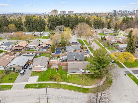 Photo 38 at 19 Shoreland Crescent, Woburn, Toronto