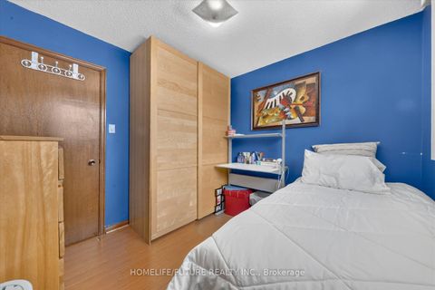 Photo 24 at 24 Cleethorpes Boulevard, Malvern West, Toronto
