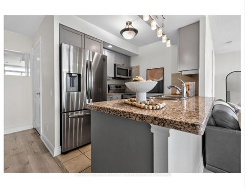 Photo 7 at 2205 - 10 Northtown Way, Willowdale East, Toronto