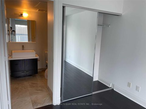Photo 10 at 1602 - 1080 Bay Street, Bay Street Corridor, Toronto
