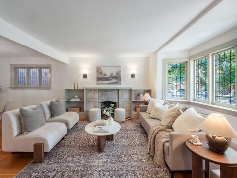 Photo 3 at 37 Chilton Road, East York, Toronto