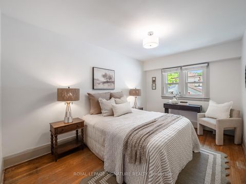 Photo 14 at 37 Chilton Road, East York, Toronto