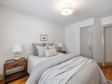 Photo 18 at 37 Chilton Road, East York, Toronto