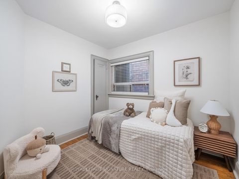 Photo 19 at 37 Chilton Road, East York, Toronto