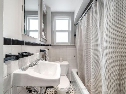 Photo 21 at 37 Chilton Road, East York, Toronto