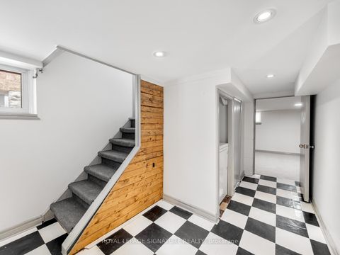 Photo 22 at 37 Chilton Road, East York, Toronto