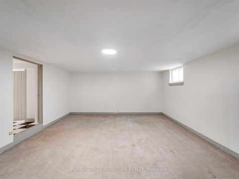 Photo 25 at 37 Chilton Road, East York, Toronto
