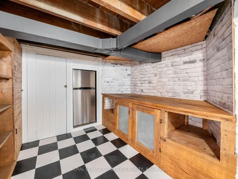 Photo 29 at 37 Chilton Road, East York, Toronto