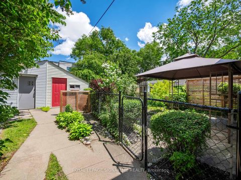 Photo 32 at 37 Chilton Road, East York, Toronto