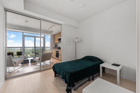 Photo 4 at 1611 - 127 Broadway Avenue, Mount Pleasant West, Toronto