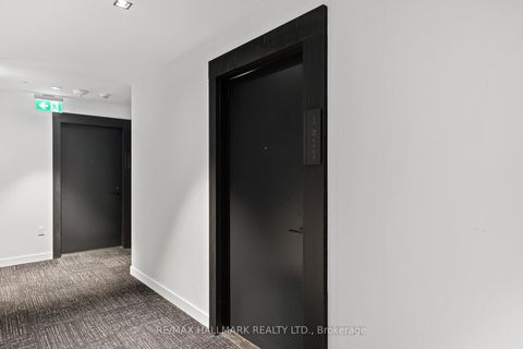 Photo 10 at 1611 - 127 Broadway Avenue, Mount Pleasant West, Toronto