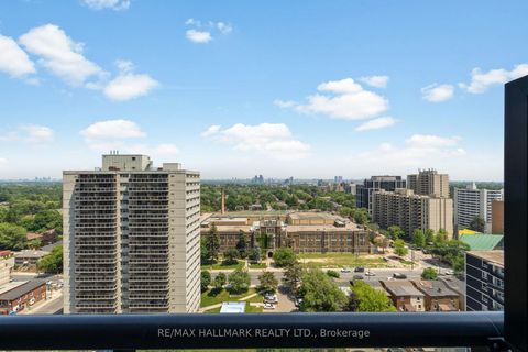 Photo 14 at 1611 - 127 Broadway Avenue, Mount Pleasant West, Toronto