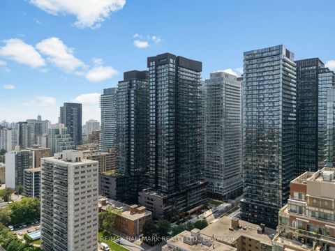 Photo 16 at 1611 - 127 Broadway Avenue, Mount Pleasant West, Toronto