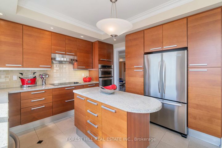 Photo 11 at 1402 - 660 Sheppard Avenue E, Bayview Village, Toronto