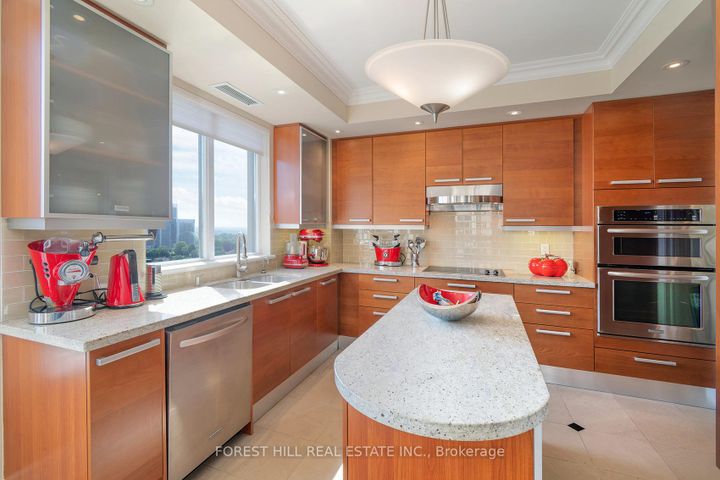 Photo 12 at 1402 - 660 Sheppard Avenue E, Bayview Village, Toronto