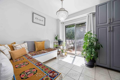 Photo 10 at 82 Piperbrook Crescent, West Hill, Toronto